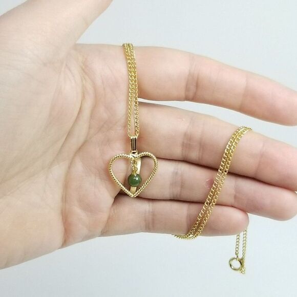 Vintage Gold Tone Heart Shape Pendant Necklace, Green Bead Center, Estate - Picture 3 of 5